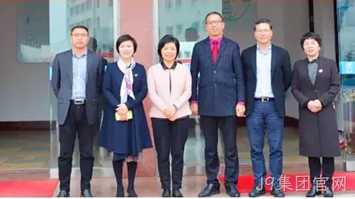 市委常委、统战部长施艾珠一行到J9集团官网调研